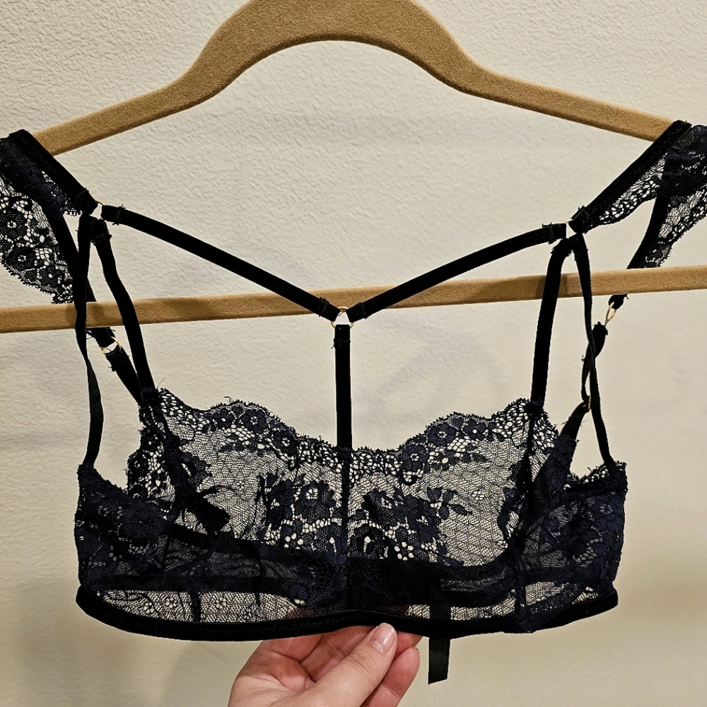 VS bralette